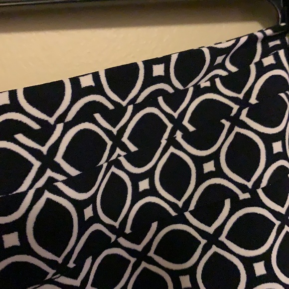 Skirt - Picture 3 of 5